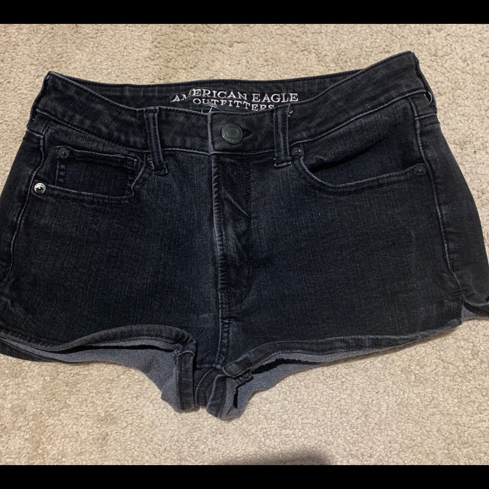 American Eagle mini black shorts!
